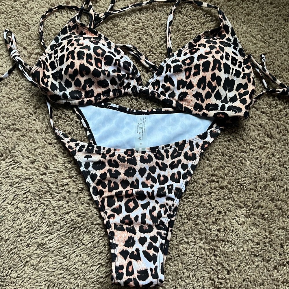 Leopard Print Bikini Set - Picture 3 of 3